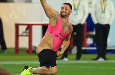 Yuri Andrade streaking at Super Bowl LV