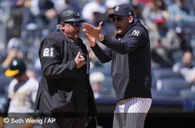 Yankees’ Boone Thrown Out of Oakland Game Over Alleged Fan Remark