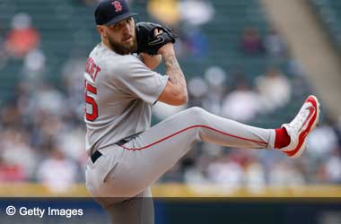 A Return for the Books: Crochet Helps Red Sox Top White Sox 3-1